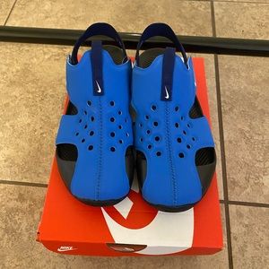 Nike boys Sunray protect water shoes 2y NIB